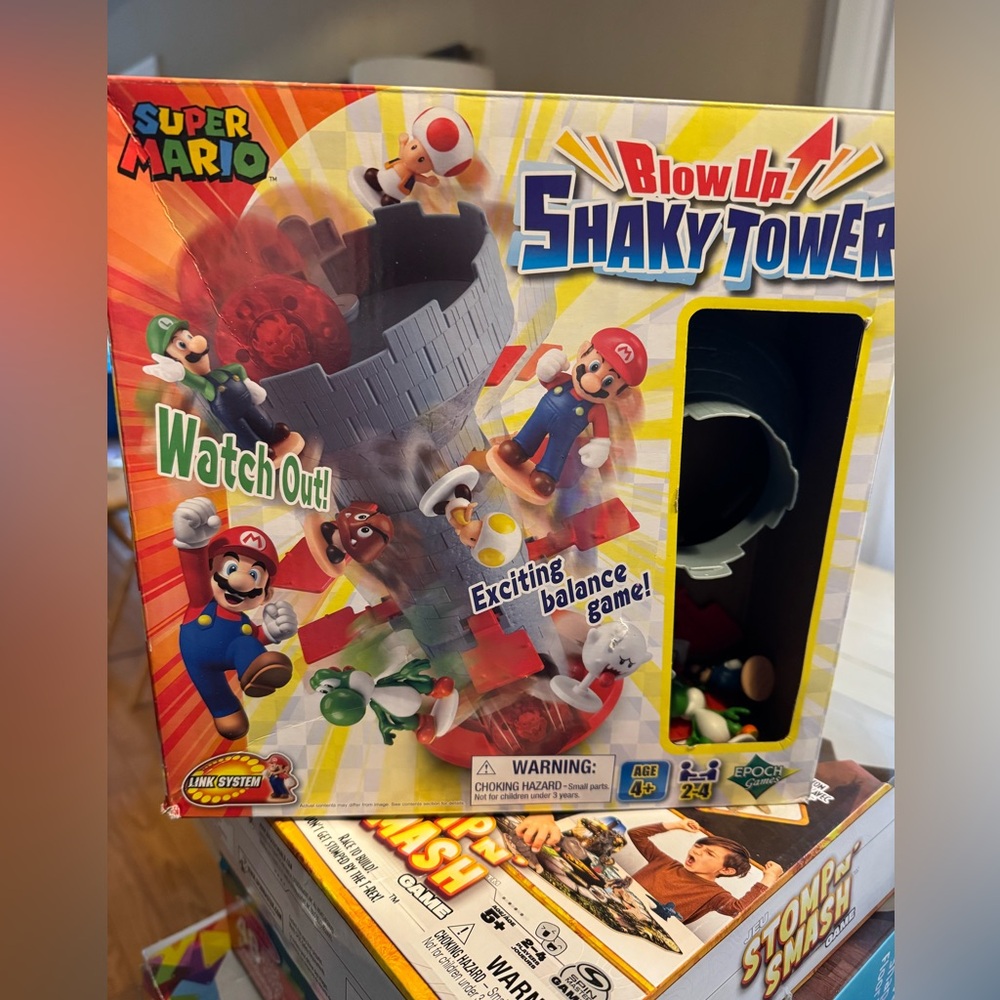 Nintendo Super Mario Blow Up! Shaky Tower Game